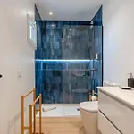 Modern 1bdr With Sea View In By Lovelystay Apartment